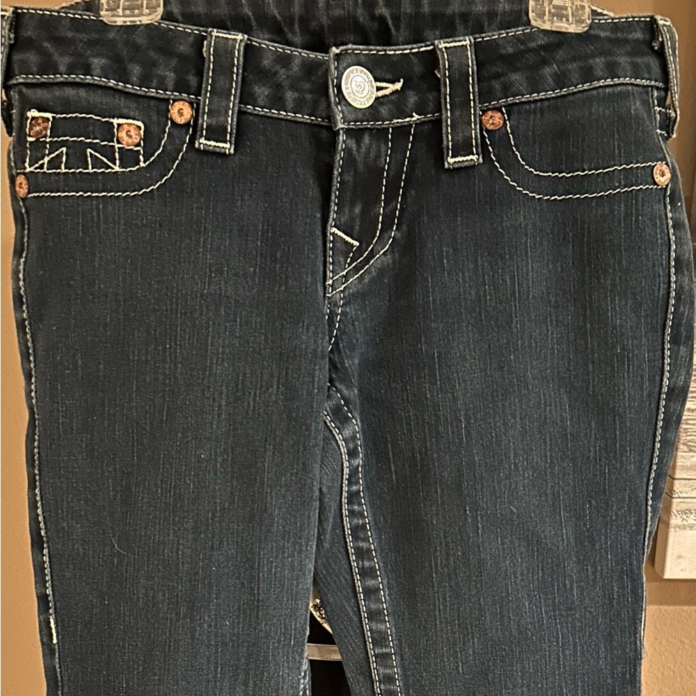 Stylish Dark Blue Women's Jeans by True Religion size 26. Rockstar Lola Capri.